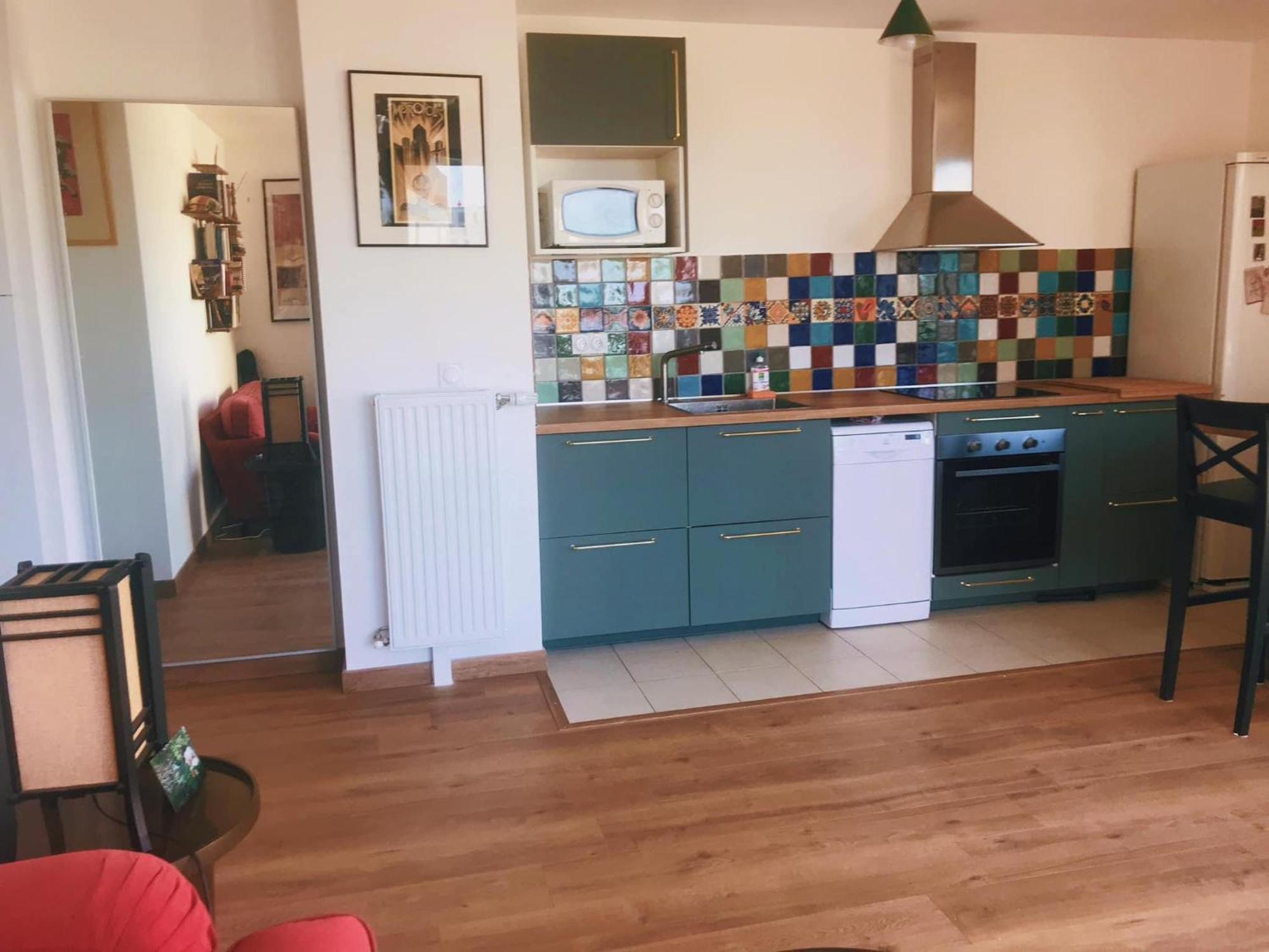 Private Bedroom In A Charming On The Banks Of The Canal De L Ourcq Alloggio in famiglia